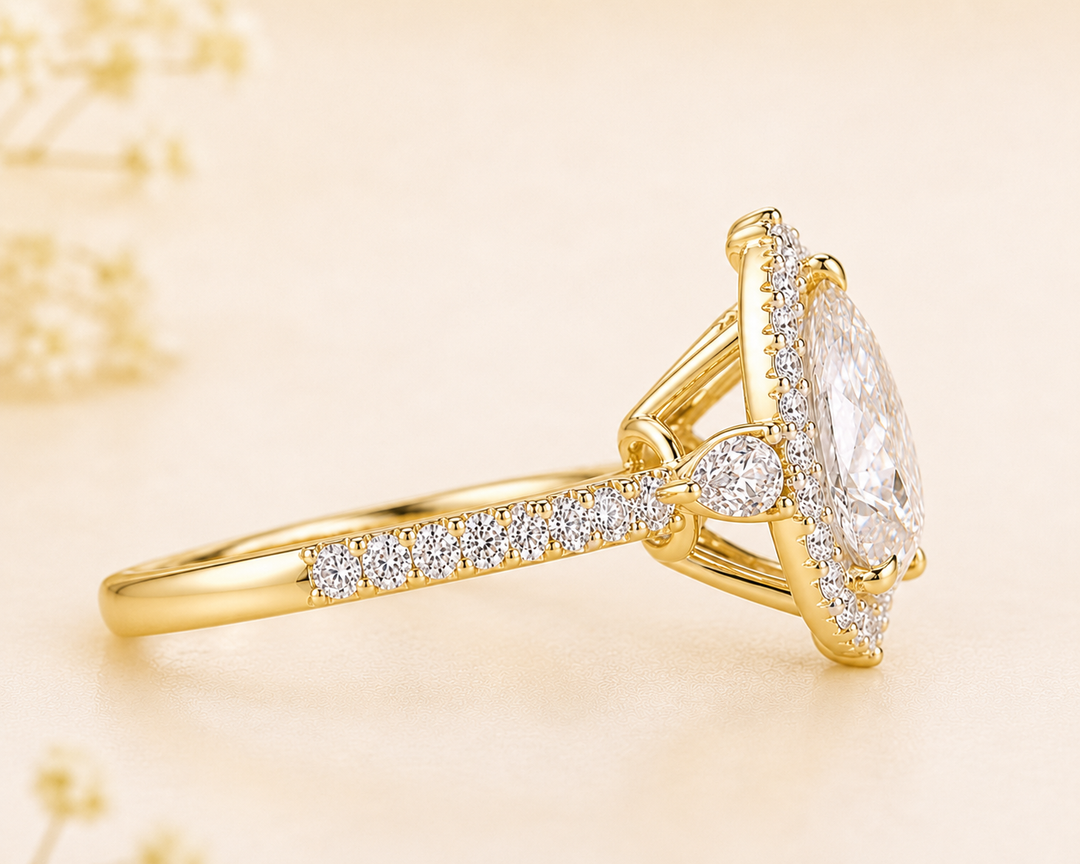 Pear Lab Grown Diamond Bridal Set in Yellow Gold | Lab Grown Diamond