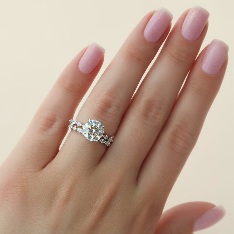 Round Cut Solitaire Diamond Engagement Ring with Side Accents in White Gold | Custom Lab-Grown Diamond Ring