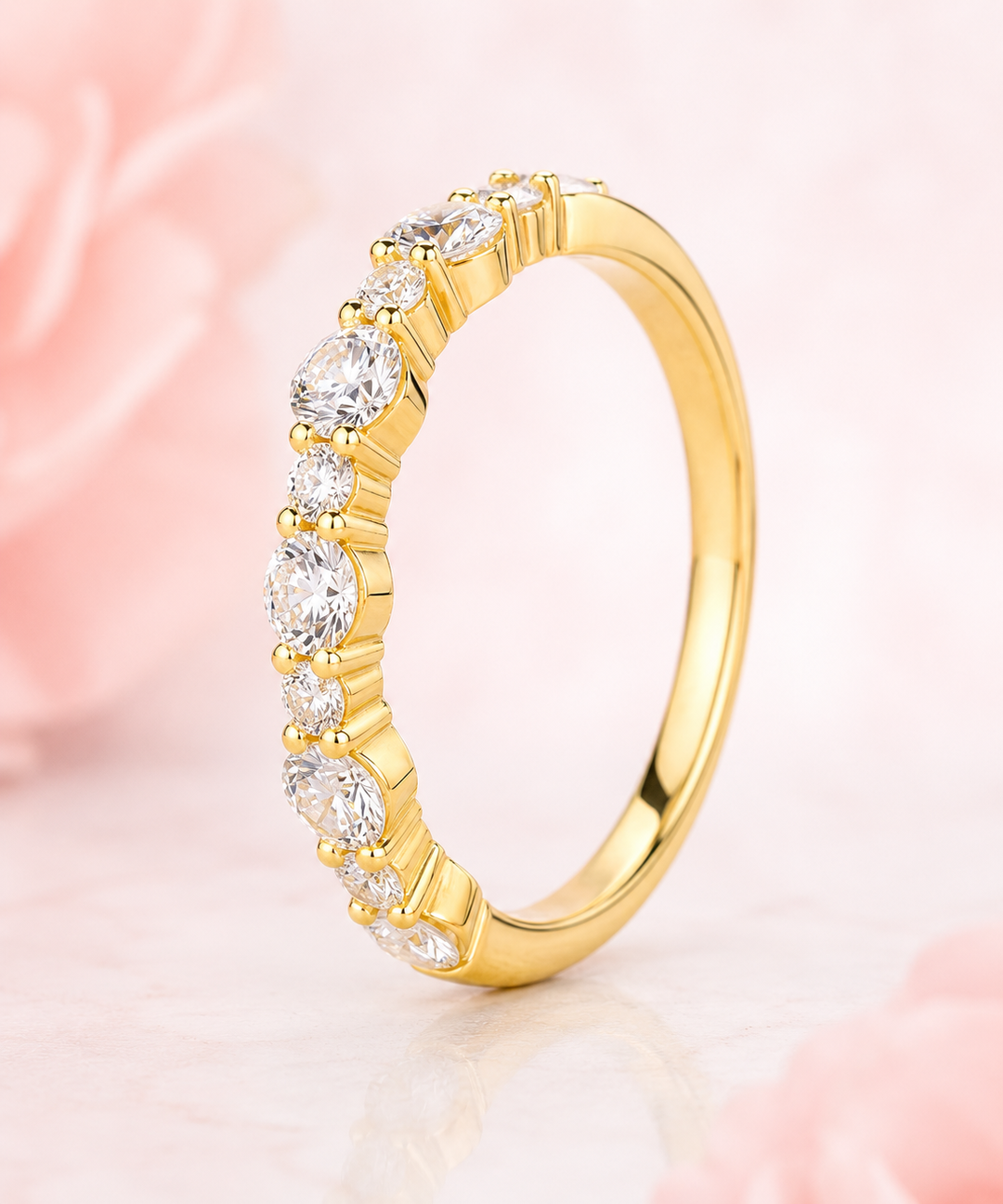 Round Brilliant Cut Diamond Floating Bubble Wedding Band in Yellow Gold