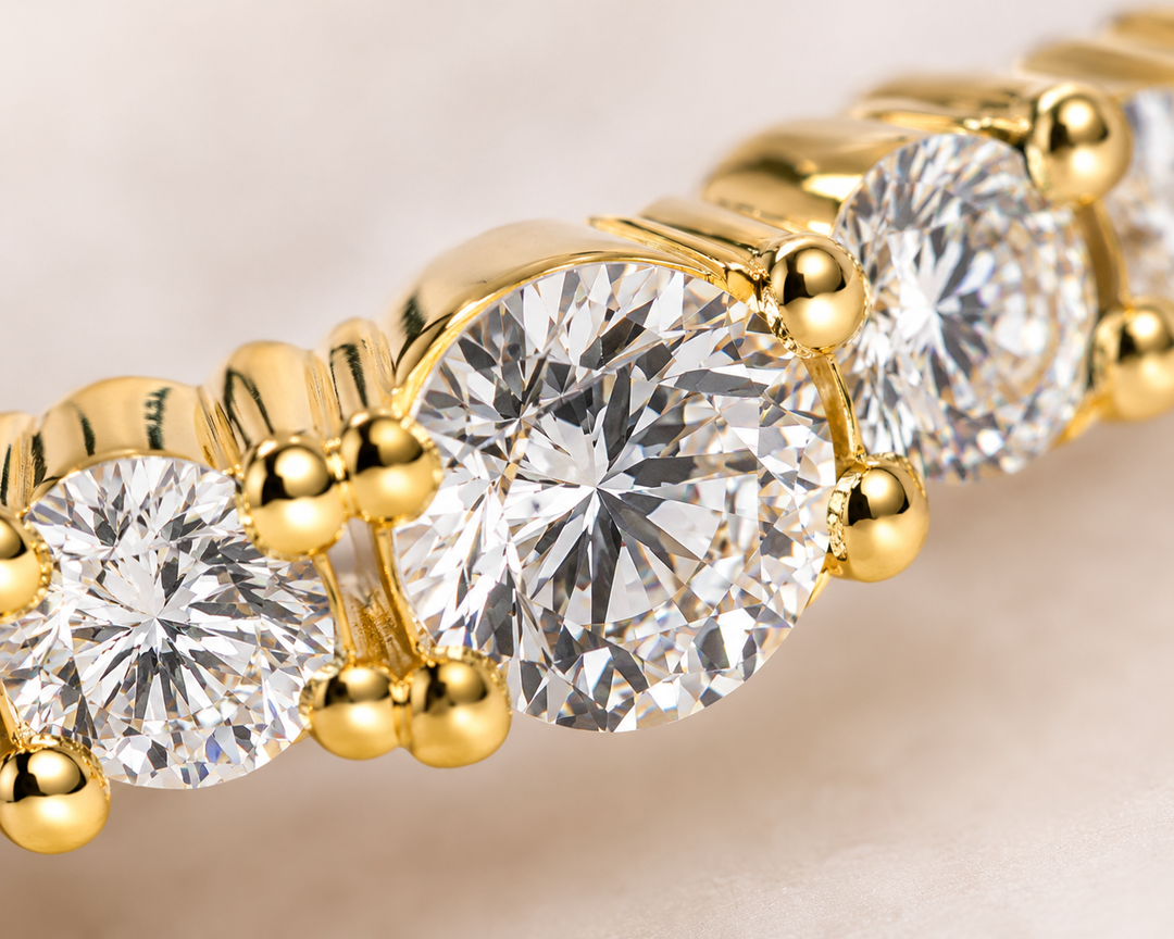 Round Brilliant Cut Diamond Floating Bubble Wedding Band in Yellow Gold